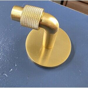West Elm Knurled 2.3"w x 2"d x 2.4"h Luxury Diamond Knurled Hook -Brass New in b
